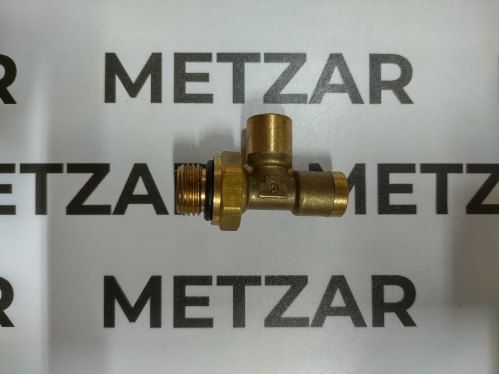 Тройник вертикальный 9422  6 М16х1.5 (В6В6М16)